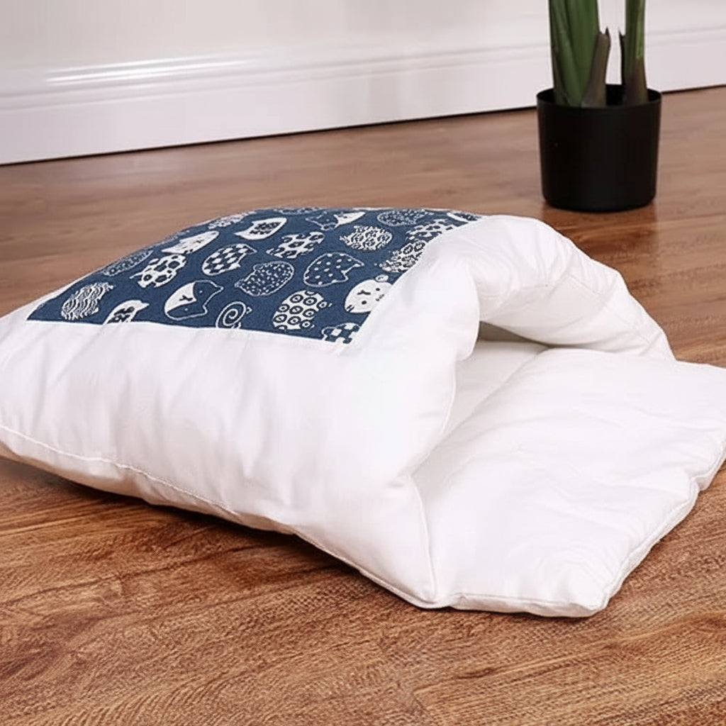 Osterly Cat Sleeping Bag Bed – Cozy Covered Cave for Indoors