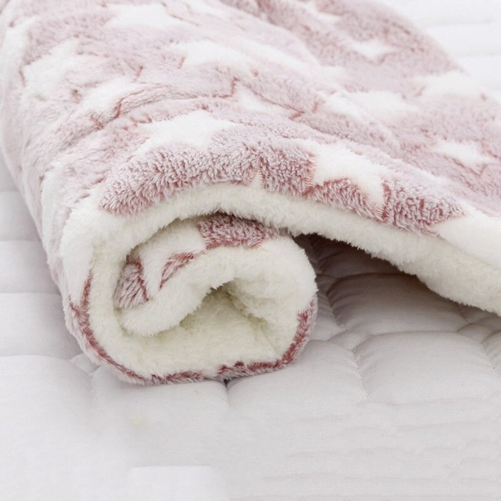 Osterly Plush Dog Blanket – Soft Washable Throw for Pet Beds