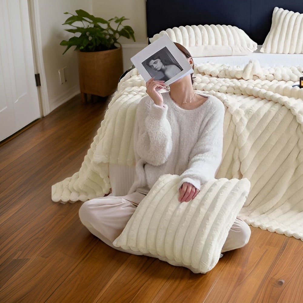 Osterly Fleece Throw Blanket – Large Soft Plush Sofa Drape