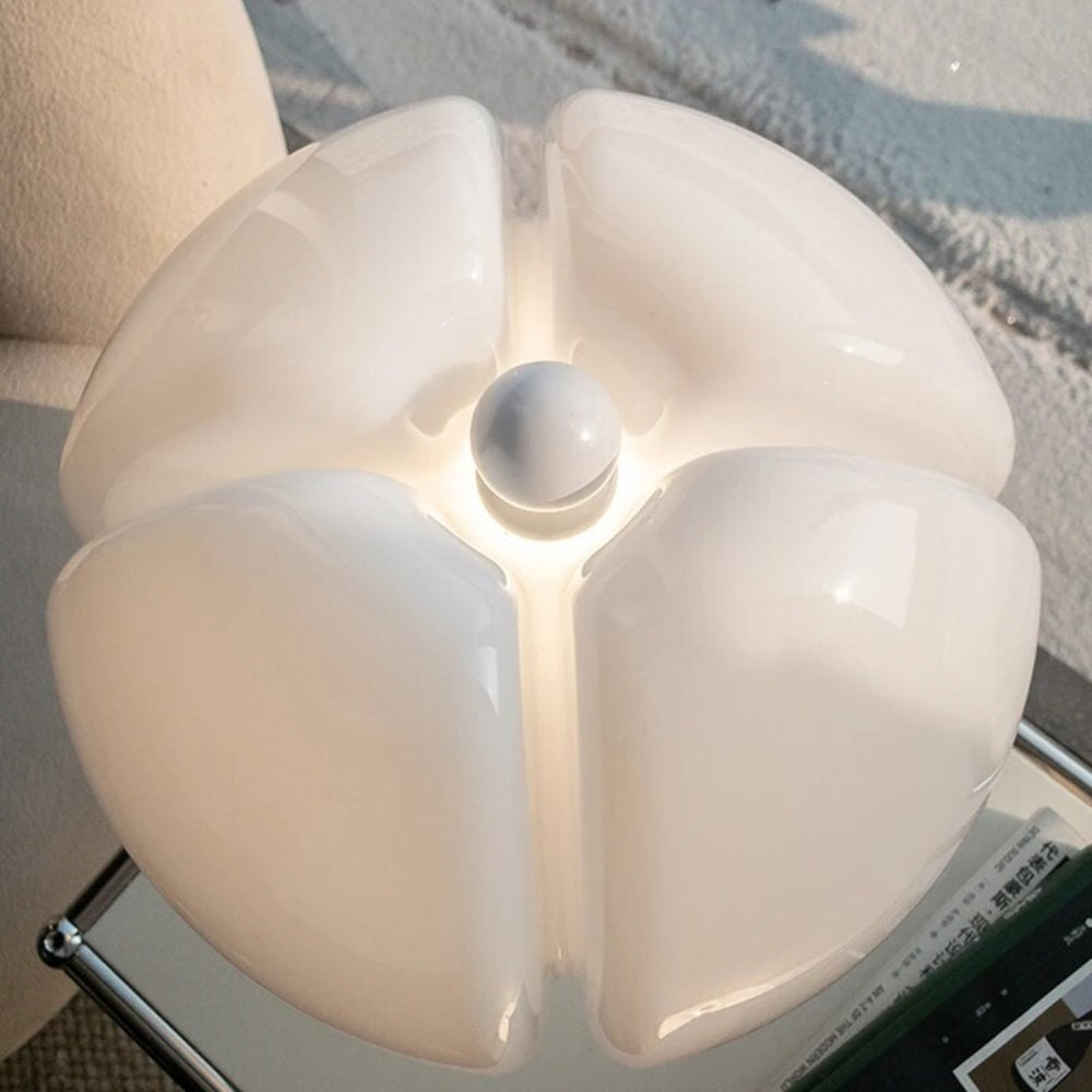 Osterly Flower Table Lamp – Modern Decorative Accent Light
