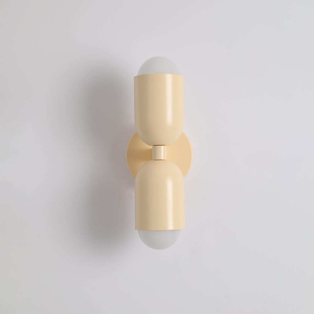 Osterly Modern Wall Lamp – Dual-Bulb Indoor Accent Lighting
