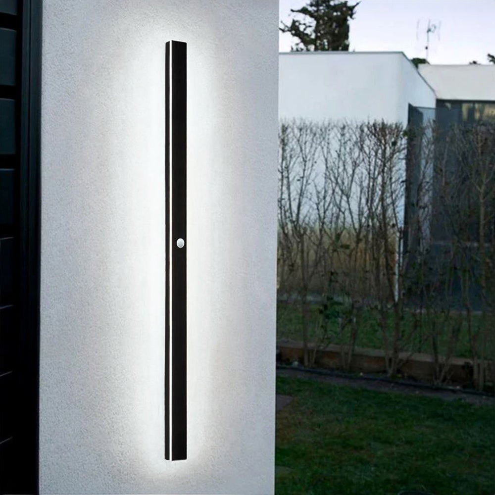 Osterly Outdoor Wall Lamp – Modern LED Exterior Wall Light