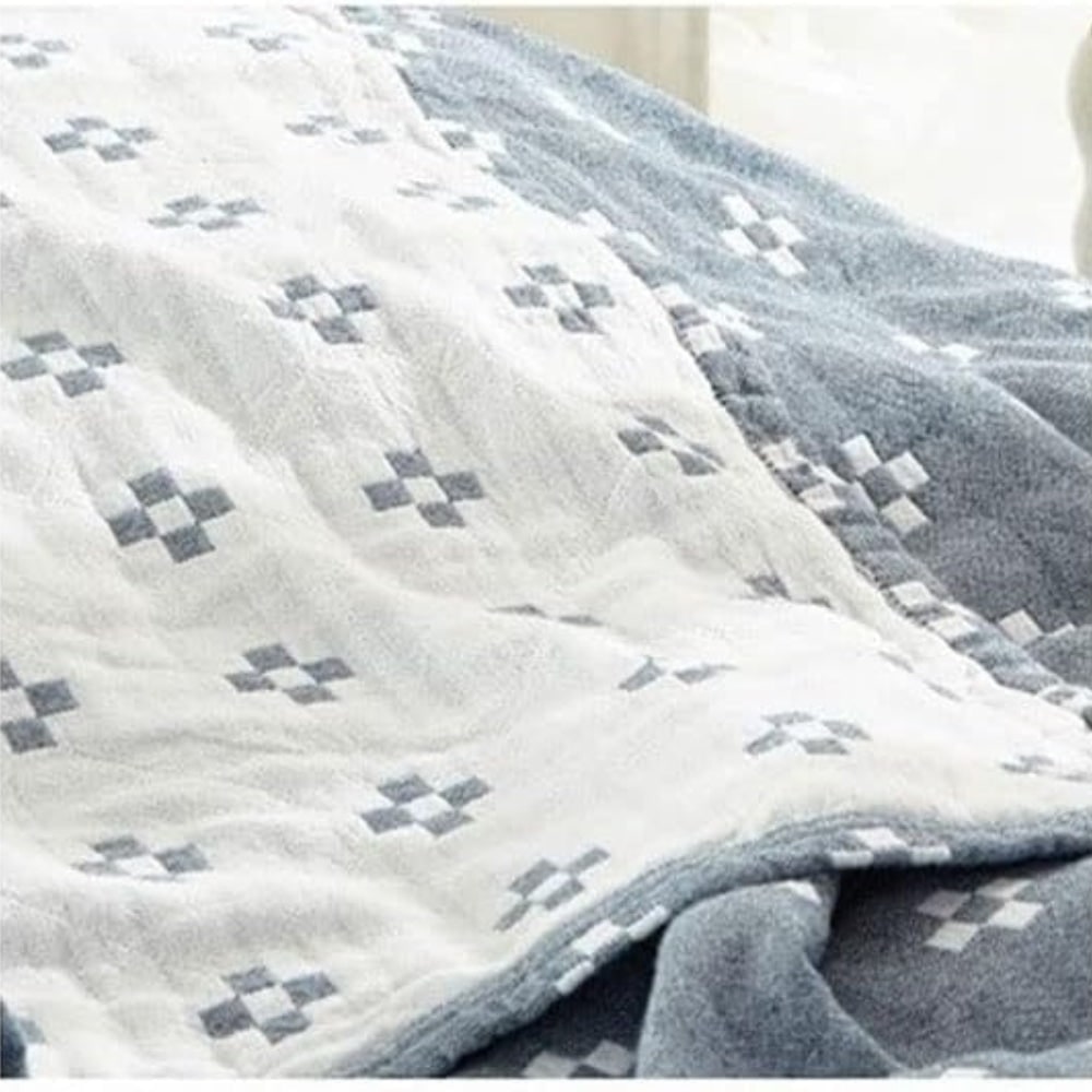 Osterly Geometric Cotton Throw – Fluffy Sofa and Bed Blanket