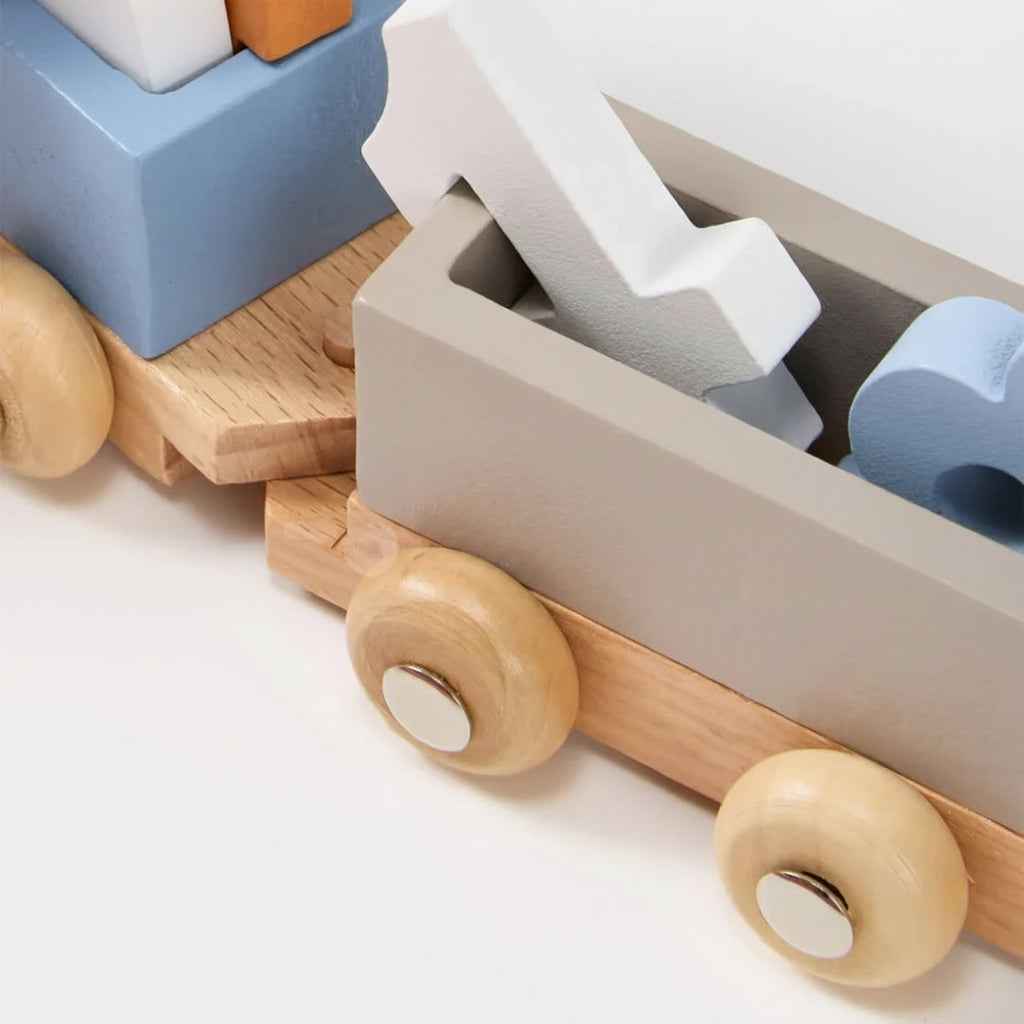 Osterly Wooden Train Set – Fine Motor Skills Learning Toy